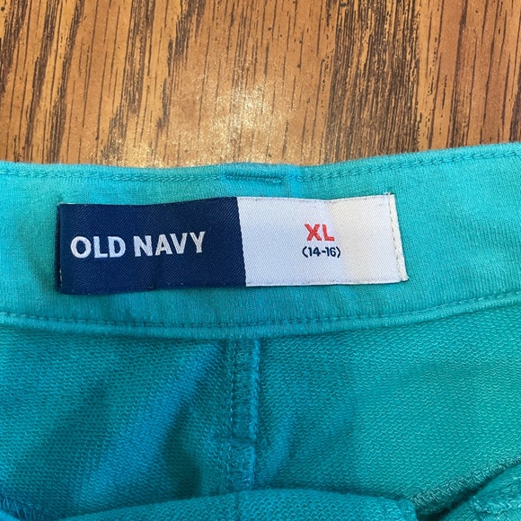 Stretchy cotton pull-on shorts (Old Navy) - Picture 3 of 3